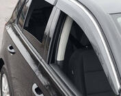 Volkswagen Golf 5 2003–2009 Raamdeflectoren met chromen sierlijst (4 stuks, Sunplex Chrome) foto 6