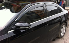 Volkswagen Jetta 2011–2018 Raamdeflectoren met chromen sierlijst (4 stuks, Sunplex Chrome) foto 2