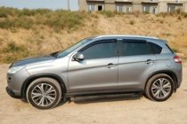 Peugeot 4008 2012–2017 Raamdeflectoren (4 stuks, HIC) foto 5