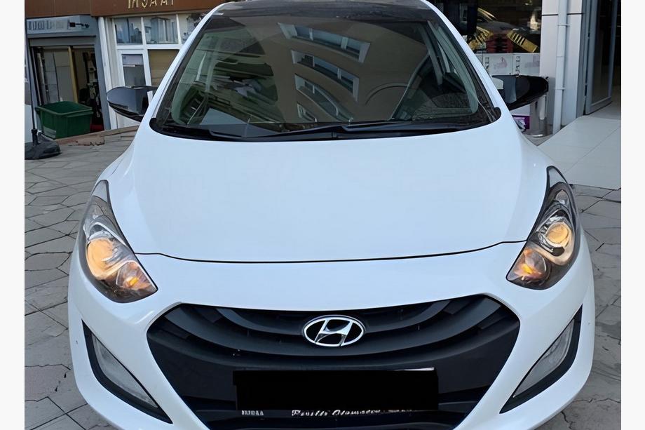 Hyundai Accent 2011–2017 Spiegelkappen zonder uitsparing voor richtingaanwijzer BMW-style (2 stuks) Image