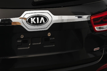 Kia Sorento III UM 2014–2020 Kentekenplaatlijst boven Libao V1 (kunststof) foto 3