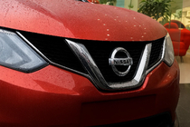 Nissan Qashqai 2014–2021 Grille sierlijsten Libao (kunststof) foto 1