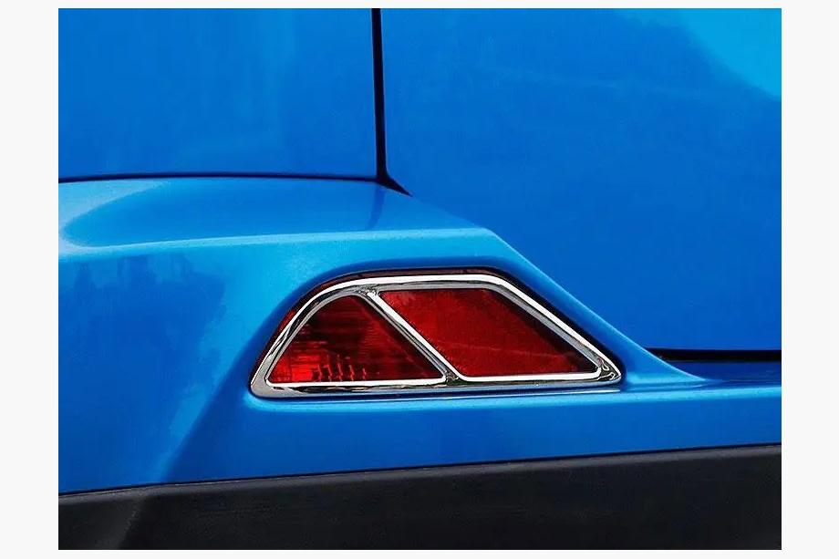 Toyota Rav 4 2013–2018 Chroom sierlijsten voor achterlichten Libao 2016-2018 (2 stuks, kunststof) Foto 1