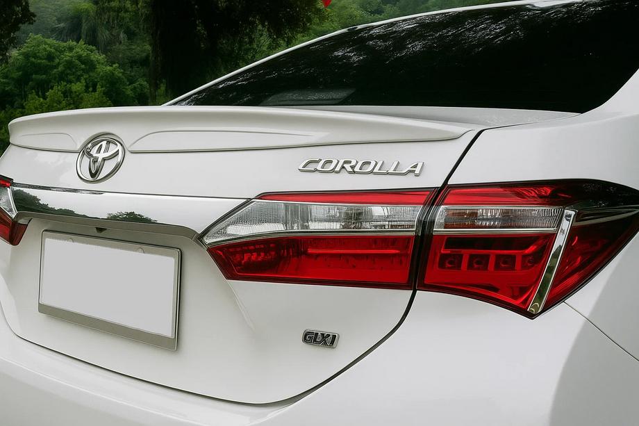 Toyota Corolla 2013–2019 Libao spoiler (ABS-kunststof) Image
