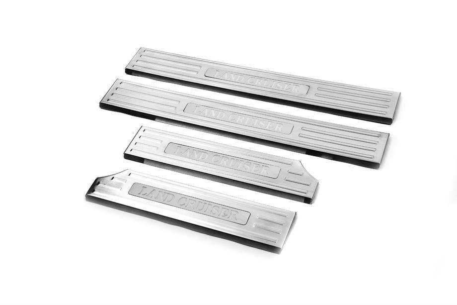 Toyota Land Cruiser 200 2007–2021 Binnenste instaplijsten Libao (4 stuks) Image