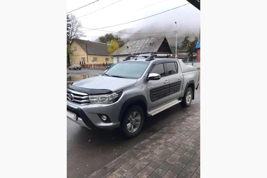 Toyota Hilux 2015– Dakrails met dwarsbalken (2 stuks, chroom) Image