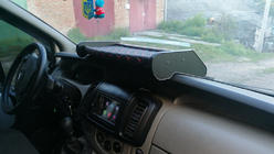 Opel Vivaro 2001–2015 Dashboardplank (2001-2010, zwart met rode stiksels) foto 7