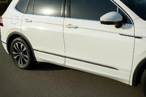 Volkswagen Tiguan 2016–2023 Carmos deurlijsten RVS (set 4-delig) foto 4