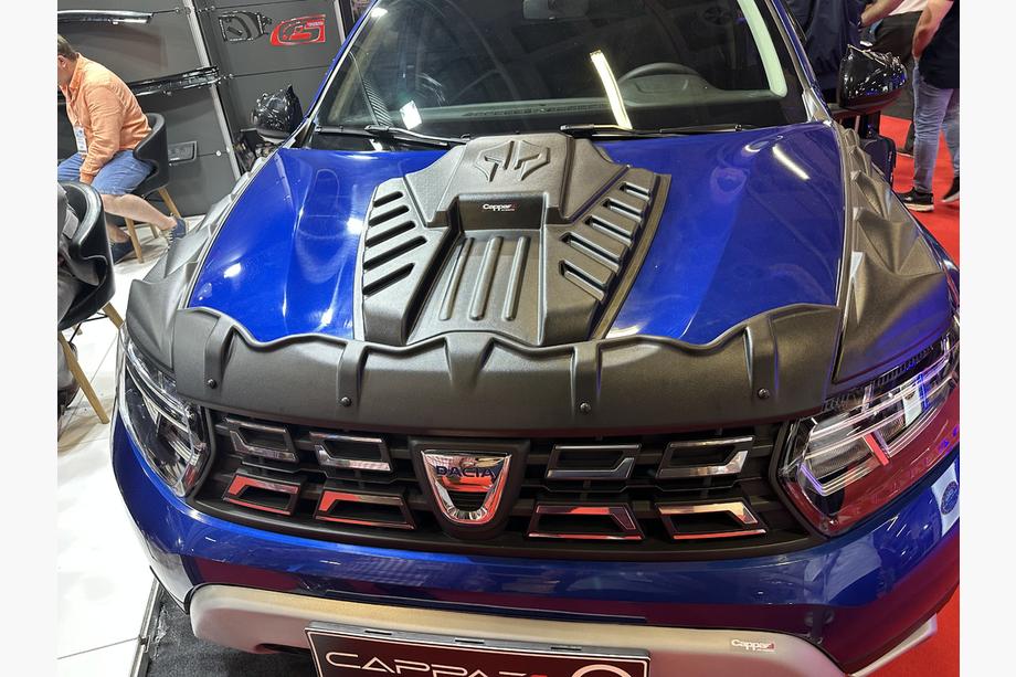 Renault Duster 2018–2024 Motorkapcover (ABS) Image