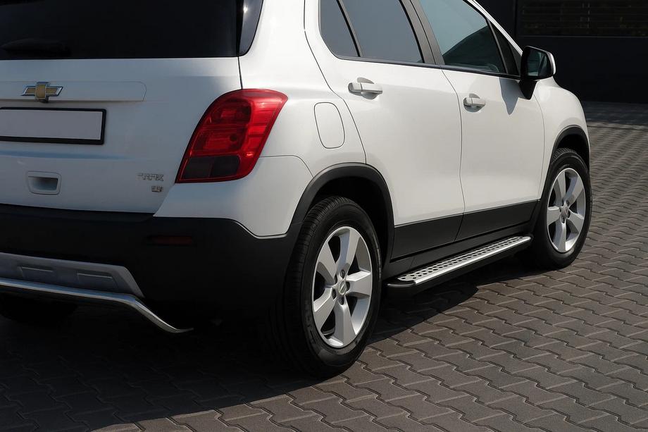 Chevrolet Trax 2012–2023 OEM V2 zijtreden (2 st., aluminium) Image