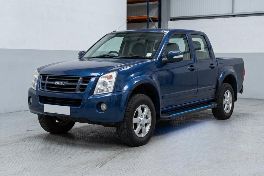 Isuzu D-Max 2002–2011 Side steps Maya Blue (2007-2012, 2 stuks, aluminium) Image