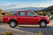 Isuzu D-Max 2002–2011 Zijstappen Maya Red (2007-2012, 2 stuks, aluminium) foto 1