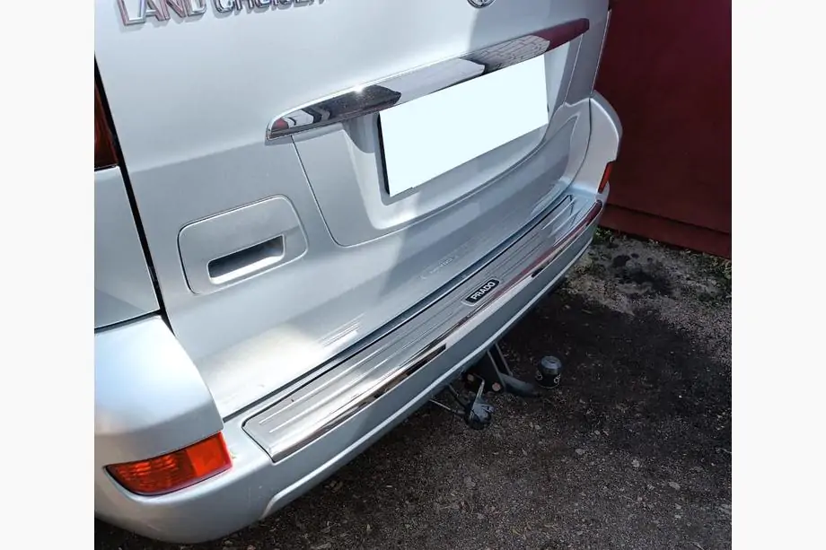 Toyota Land Cruiser Prado 120 2002–2009 Chromen achterbumperlijst Image