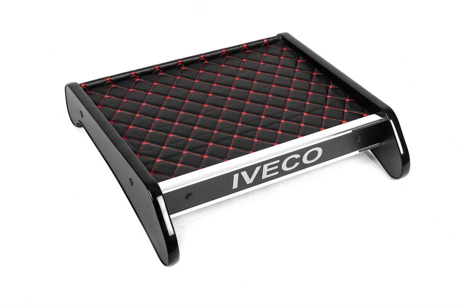 Iveco Daily 2006–2014 Dashboardplank (zwart met rood stiksel) Foto 2