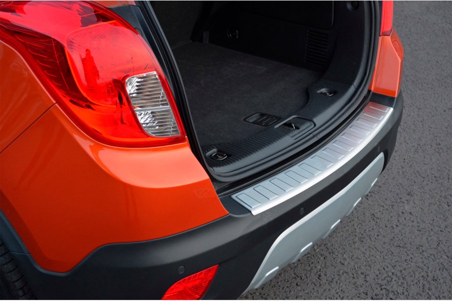 Opel Mokka 2012–2021 OmsaLine RVS achterbumperbeschermlijst (2012-2016) Image