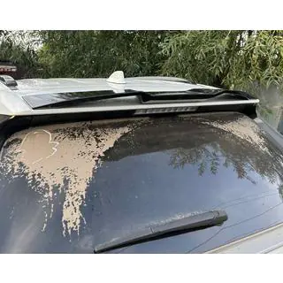 Spoiler (zwart) Toyota Rav 4 2019–2025 foto 2
