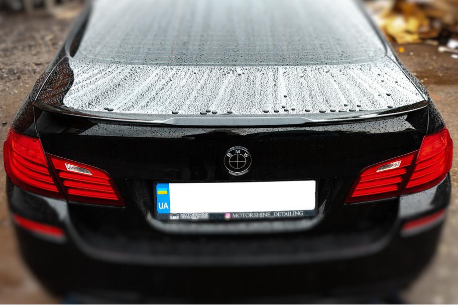 BMW 5 Serie F10/F11 2010–2016 LIP V1 spoiler (1234 Upgrade, zwart) Foto 2