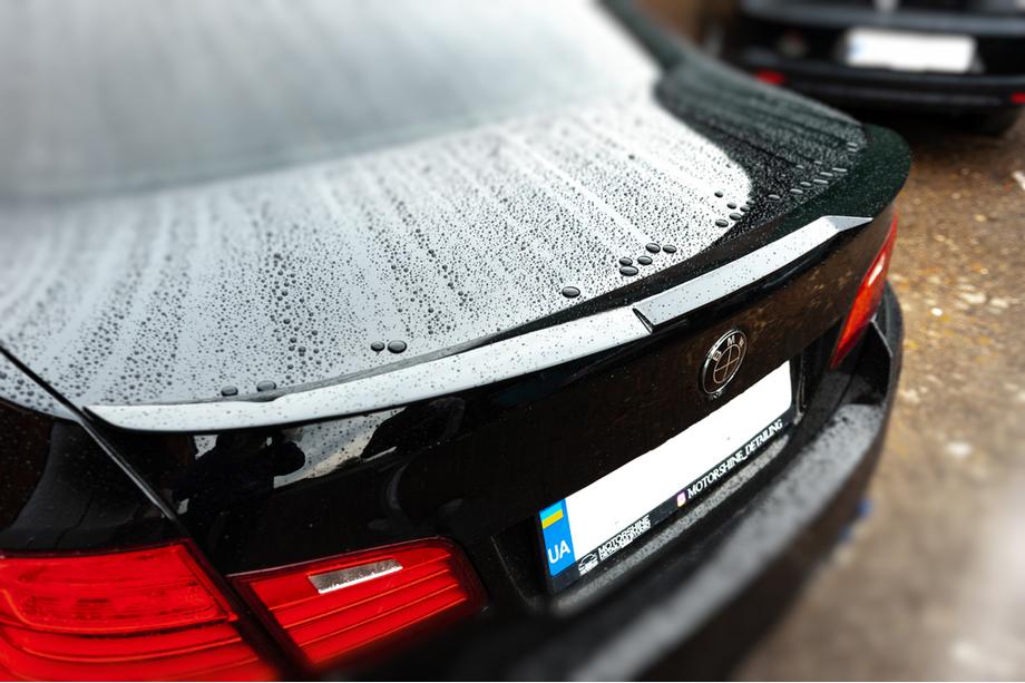 BMW 5 Serie F10/F11 2010–2016 LIP V1 spoiler (1234 Upgrade, zwart) Foto 4