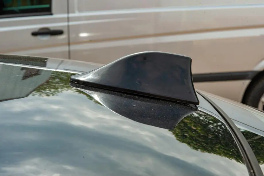 Sharkfin dakantenne (zwart, ABS) Foto 2