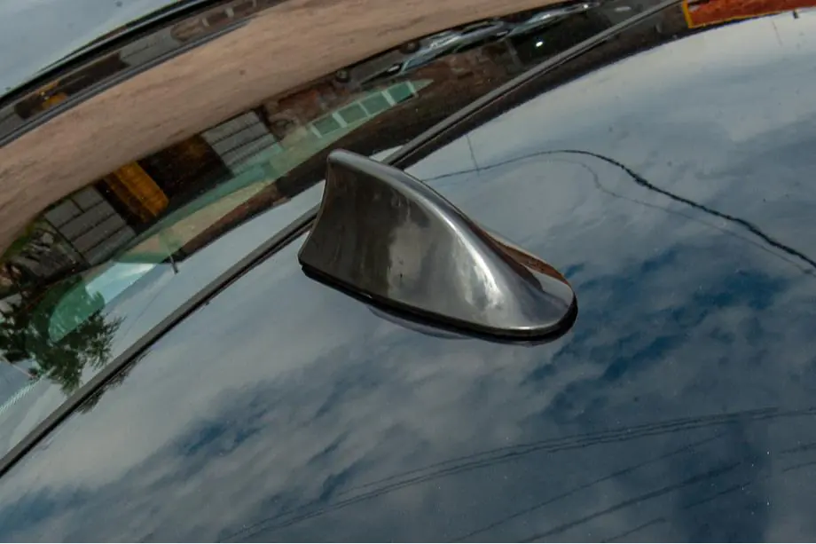 Sharkfin dakantenne (zwart, ABS) Foto 17