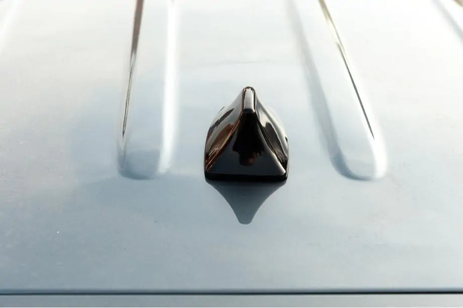 Sharkfin dakantenne (zwart, ABS) Foto 7