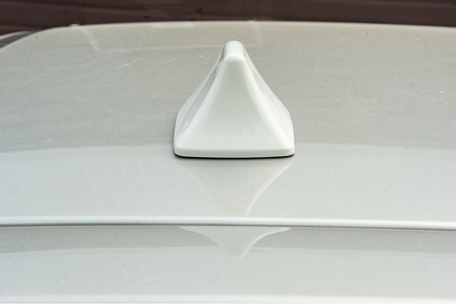 Sharkfin-antenne (wit, ABS) Foto 3