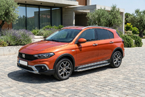 Fiat Tipo Cross 2021– BlackLine side steps (2 stuks, aluminium) foto 1