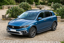 Fiat Tipo Cross 2021– Allmond Black side steps (2 st., aluminium) foto 1