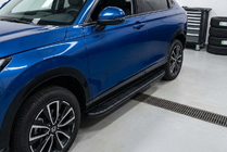 Honda HR-V 2021– Bosphore Black zijtreden (2 stuks, aluminium) foto 1