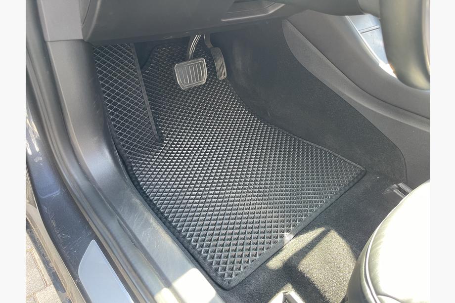 Tesla Model 3 2017– EVA automatten (zwart) Foto 3