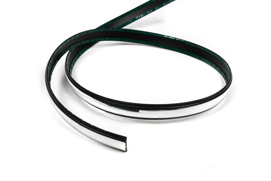 Zwarte sierlijst met chromen strip per meter sal35 (1 meter, 26 mm) Image