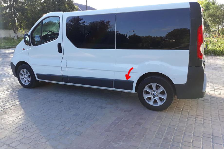 Renault Trafic 2001–2015 Originele gebruikte deurstrip (L4) Image