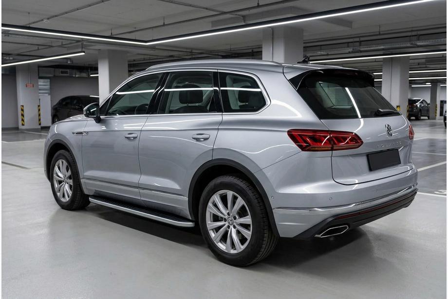 Volkswagen Touareg 2018– Side steps Tayga Grey (2 stuks, aluminium) Image