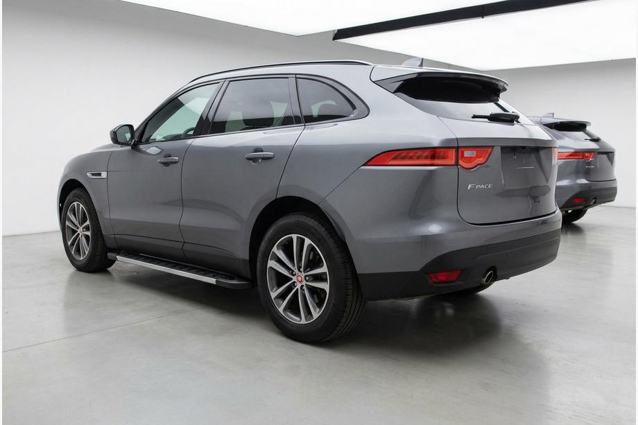 Jaguar F-PACE 2016– RedLine side steps (2 st., aluminium) Image