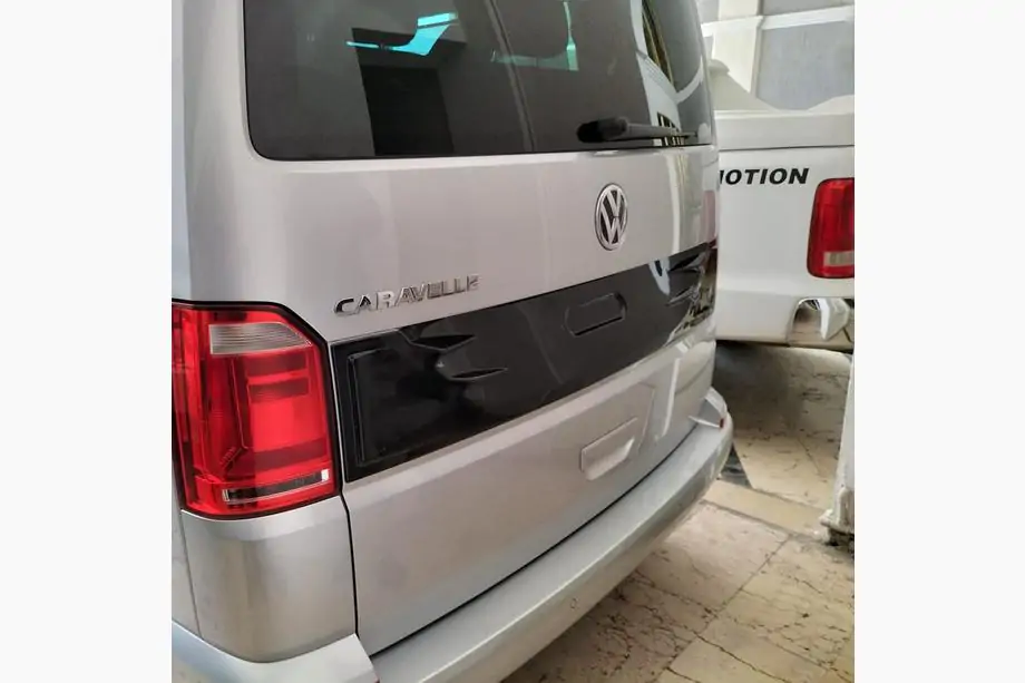 Volkswagen T6 2015–2024 ABS kunststof sierlijst voor kofferklep EuroCap Foto 1