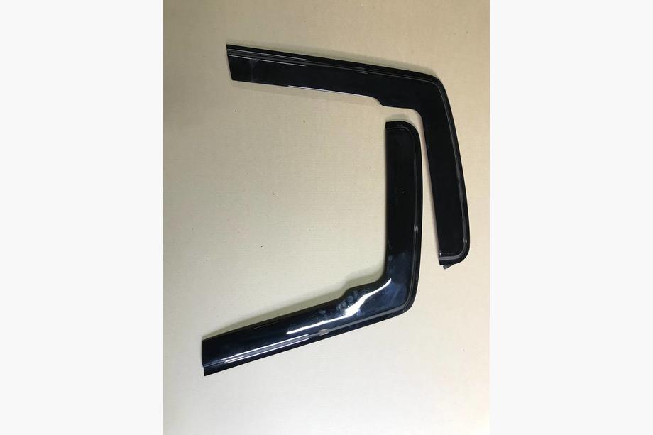Mercedes Sprinter W906 2006–2018 AFGEPRIJSd! Zelfklevende raamdeflectoren (2 stuks, HIC) Image