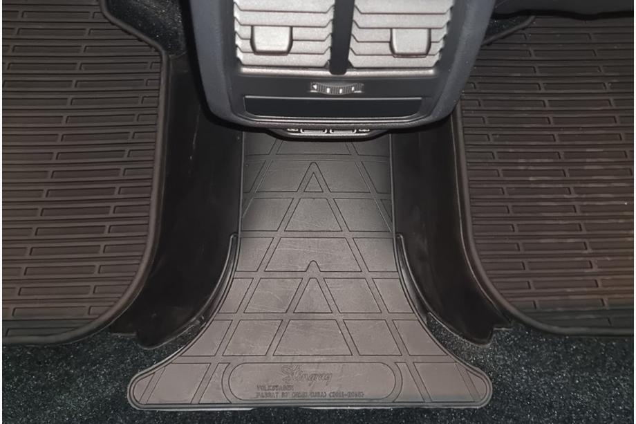 Volkswagen Passat B8 2015–2023 Achterste tunnemat USA (Stingray Premium) Image