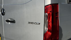 Mercedes Sprinter W906 2006–2018 316 cdi embleem foto 2