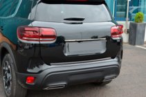 Citroen C5 Aircross 2017–2025 Chromen sierlijst boven de kentekenplaat (RVS) foto 4