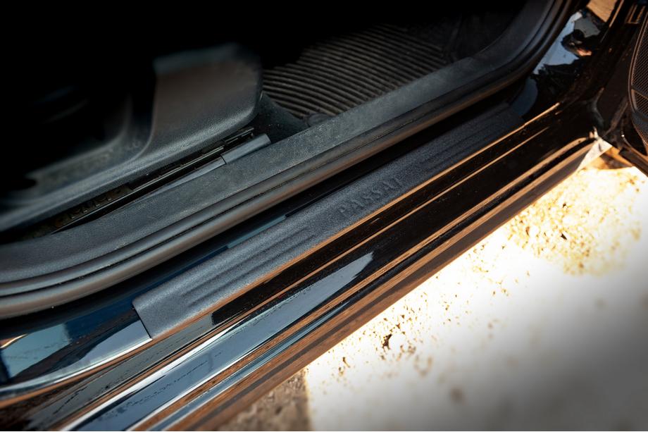 Volkswagen Passat B7 2012–2015 DDU instaplijsten (set van 4, kunststof) Image